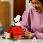 Imagine LEGO IDEAS PEANUTS CASUTA LUI SNOOPY 21368