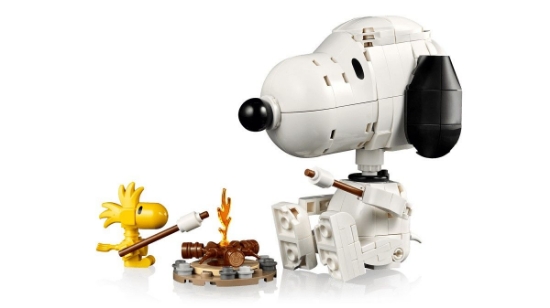 Imagine LEGO IDEAS PEANUTS CASUTA LUI SNOOPY 21368