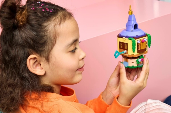 Imagine LEGO DISNEY PRINCESS MINITURNUL LUI RAPUNZEL 43294