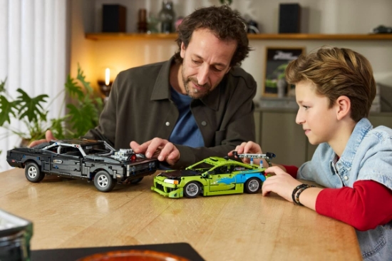 Imagine LEGO TECHNIC MASINA MITSUBISHI ECLIPSE DIN FAST AND FURIOUS 42229