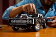 Imagine LEGO TECHNIC MASINA DODGE CHARGER R/T DIN FAST AND FURIOUS 42231
