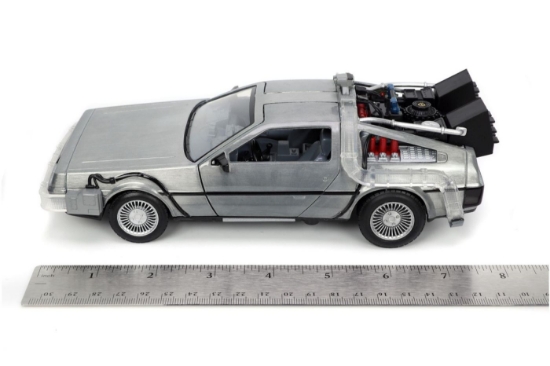 Imagine JADA BACK TO THE FUTURE MASINUTA METALICA MASINA TIMPULUI SCARA 1 LA 24