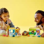 Imagine LEGO DUPLO VIATA LA CRESA 10992