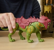 Imagine MASTERS OF THE UNIVERSE FIGURINA INTERACTIVA BATTLE CAT CU SUNETE 28CM