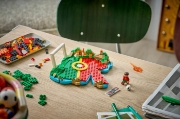 Imagine LEGO EDITIONS CRISTIANO RONALDO MOMENTE IMPORTANTE DIN FOTBAL 43012