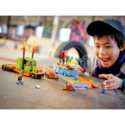 Imagine LEGO CITY CAMION DE CASCADORII 60294