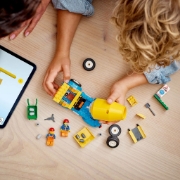 Imagine LEGO CITY AUTOBETONIERA 60325
