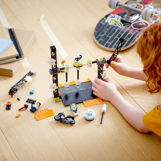 Imagine LEGO CITY STUNTZ PROVOCAREA DE CASCADORII CU DARAMARE 60341