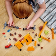 Imagine LEGO CITY STUNTZ PROVOCAREA DE CASCADORII ATACUL RECHINULUI 60342