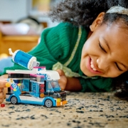 Imagine LEGO CITY CAMIONETA PINGUIN 60384