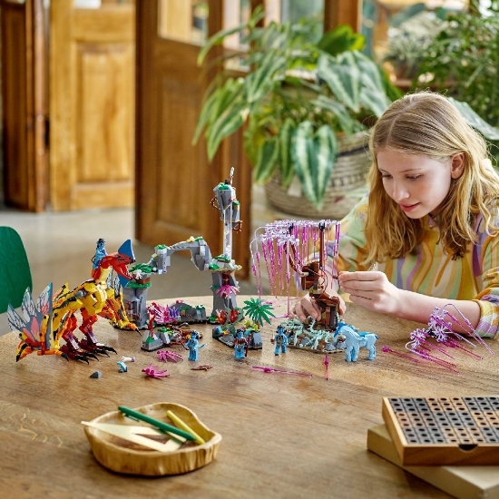 Imagine LEGO AVATAR TORUK MAKTO SI ARBORELE VIETII 75574