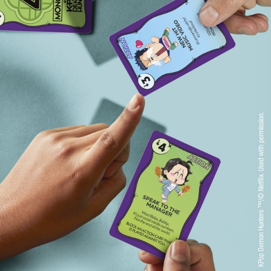 Imagine JOC MONOPOLY DEAL VANATORI DE DEMONI K POP IN LIMBA ENGLEZA