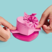 Imagine PLAY DOH BARBIE SET CREATII VESTIMENTARE PIETRE PRETIOASE SI PANGLICI