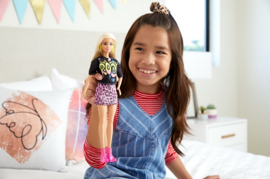 Imagine PAPUSA BARBIE FASHIONISTA BLONDA CU TINUTA DE VARA ROCK
