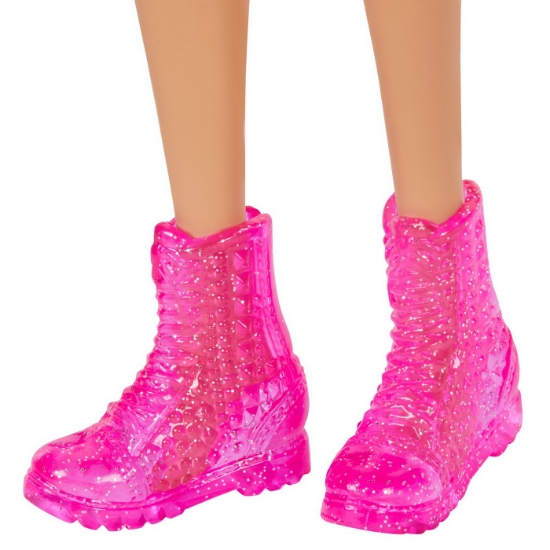Imagine PAPUSA BARBIE FASHIONISTA BLONDA CU TINUTA DE VARA ROCK