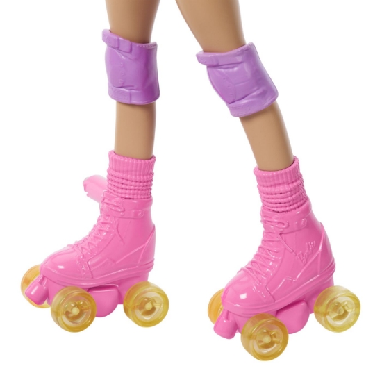 Imagine BARBIE PETS SET PAPUSA BARBIE CU PATINE CU ROTILE CATEL SI ACCESORII