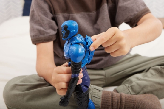Imagine BATMAN FIGURINA BLUE BEETLE 30CM