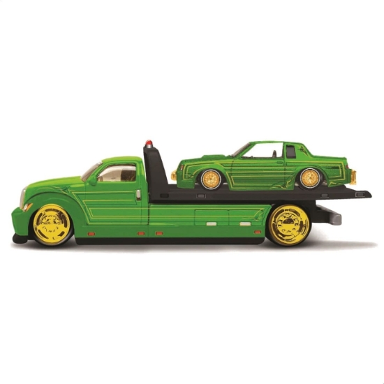 Imagine MAISTO DESIGN ELITE TRANSPORT SET CAMION CU RAMPA MAISTO FLATBED SI MASINUTA BUICK REGAL T TYPE 1987 SCARA 1 LA 64