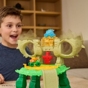 Imagine MONSTER JAM MINI JAMS SET DE JOACA CRASH AND CRUMBLE JUNGLE CU MASINUTELE EL TORO LOCO SI DRAGON