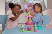 Imagine GABBYS DOLLHOUSE FAIRYLANDIA SET DE JOACA PETRECERE CU CEAI CU FIGURINE SI ACCESORII