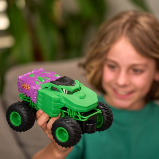 Imagine MONSTER JAM MARVEL CAMION GIGANT RC CU TELECOMANDA INCREDIBILUL HULK 