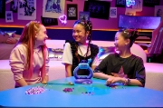 Imagine COOL MAKER K POP VANATORI DE DEMONI APARAT PENTRU CONFECTIONAT BRATARI HEISHI 
