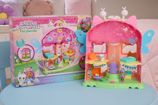 Imagine GABBYS DOLLHOUSE FAIRYLANDIA SET DE JOACA ZANA MAGICA FLUTTER CU FIGURINA GABBY INCLUSA