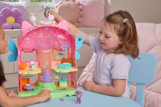 Imagine GABBYS DOLLHOUSE FAIRYLANDIA SET DE JOACA ZANA MAGICA FLUTTER CU FIGURINA GABBY INCLUSA