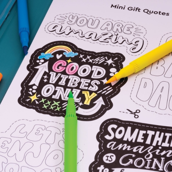 Imagine HAPPI HOBBI JURNAL ARTISTIC CU MARKERE NEON 