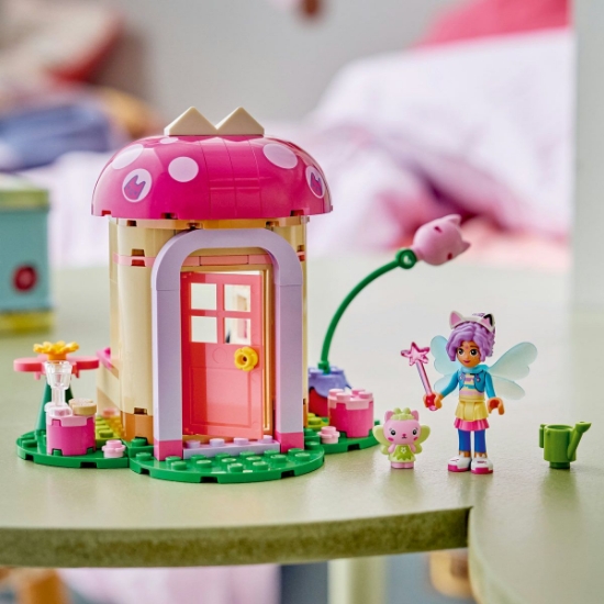 Imagine LEGO GABBYS DOLLHOUSE FAIRYLANDIA CASUTA DIN GRADINA A ZANEI MIAU 11212