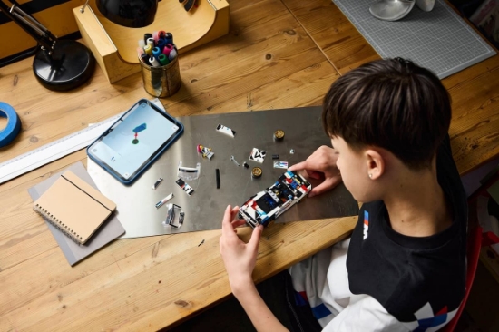 Imagine LEGO SPEED CHAMPIONS BMW M3 E30 77263