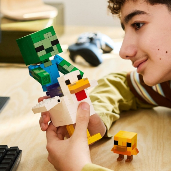 Imagine LEGO MINECRAFT JOCHEU DE GAINI 21582