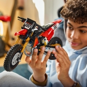 Imagine LEGO TECHNIC MOTOCICLETA DUCATI DESMO 450 MX VERSIUNEA DE UZINA 42238