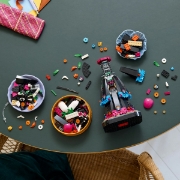 Imagine LEGO IDEAS LA CATRINA 21372