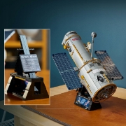 Imagine LEGO ICONS TELESCOPUL SPATIAL HUBBLE 11382