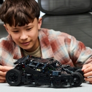 Imagine LEGO TECHNIC BATMOBILE TUMBLER 42239