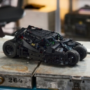 Imagine LEGO TECHNIC BATMOBILE TUMBLER 42239