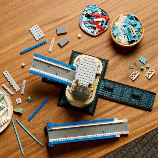 Imagine LEGO ARCHITECTURE PODUL TURNULUI 21067