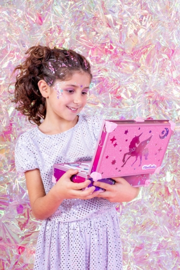 Imagine MARTINELIA GALAXY DREAMS TRUSA DE MACHIAJ IN CUTIE METALICA 