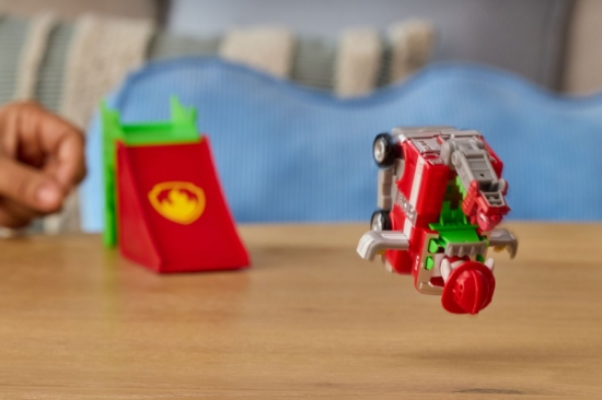 Imagine PATRULA CATELUSILOR FILMUL CU DINOZAURI SET VEHICUL CU RAMPA SI FIGURINA MARSHALL