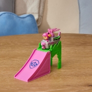 Imagine PATRULA CATELUSILOR FILMUL CU DINOZAURI SET VEHICUL CU RAMPA SI FIGURINA SKYE