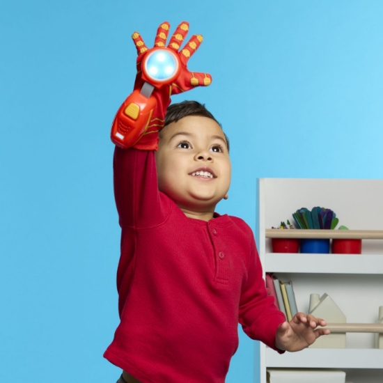 Imagine MARVEL IRON MAN SI PRIETENII SAI UIMITORI MANUSA REPULSOR CU SUNETE SI LUMINI