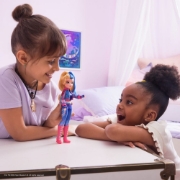 Imagine Unicorn Academy păpușa Isabel de 24 cm