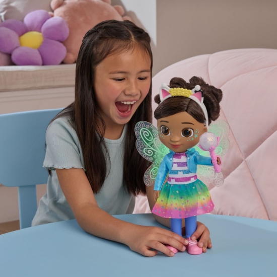 Imagine GABBYS DOLLHOUSE FAIRYLANDIA MAGIA PAPADIEI PAPUSA GABBY INTERACTIVA 33CM