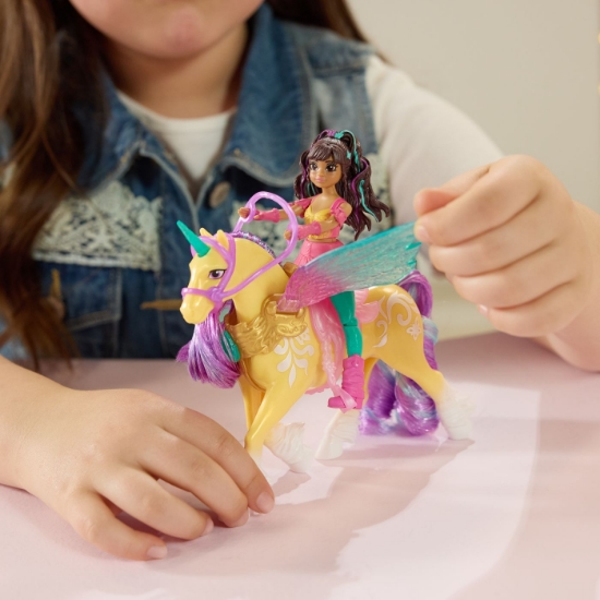 Imagine UNICORN ACADEMY SET MAGIA ARIPILOR CU PAPUSA AVA SI UNICORNUL LEAF CU ACCESORII