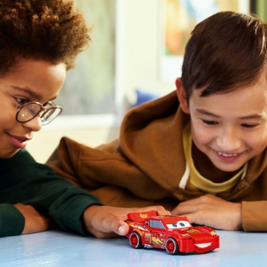 Imagine LEGO SPEED CHAMPIONS FULGER MCQUEEN 77255