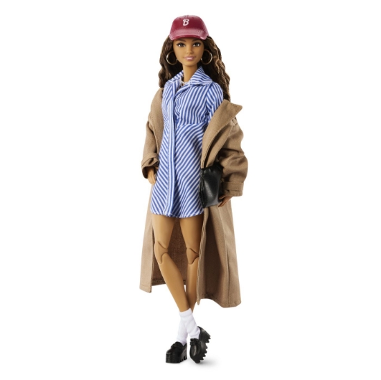 Imagine BARBIE SIGNATURE SAPTAMANA MODEI LA NEW YORK PAPUSA BARBIE 