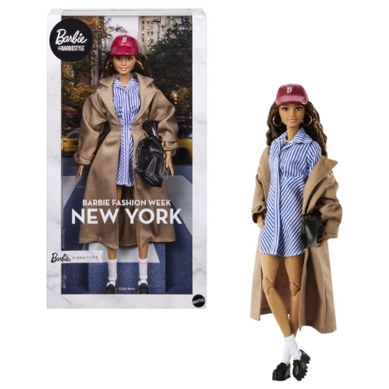 Imagine BARBIE SIGNATURE SAPTAMANA MODEI LA NEW YORK PAPUSA BARBIE 