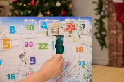 Imagine PATRULA CATELUSILOR CALENDAR ADVENT SALVARE DE SARBATORI 