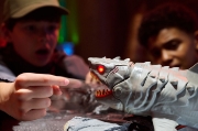 Imagine PRIMAL HATCH JUCARIE INTERACTIVA FIGURINA RECHIN MEGALODON IN OU